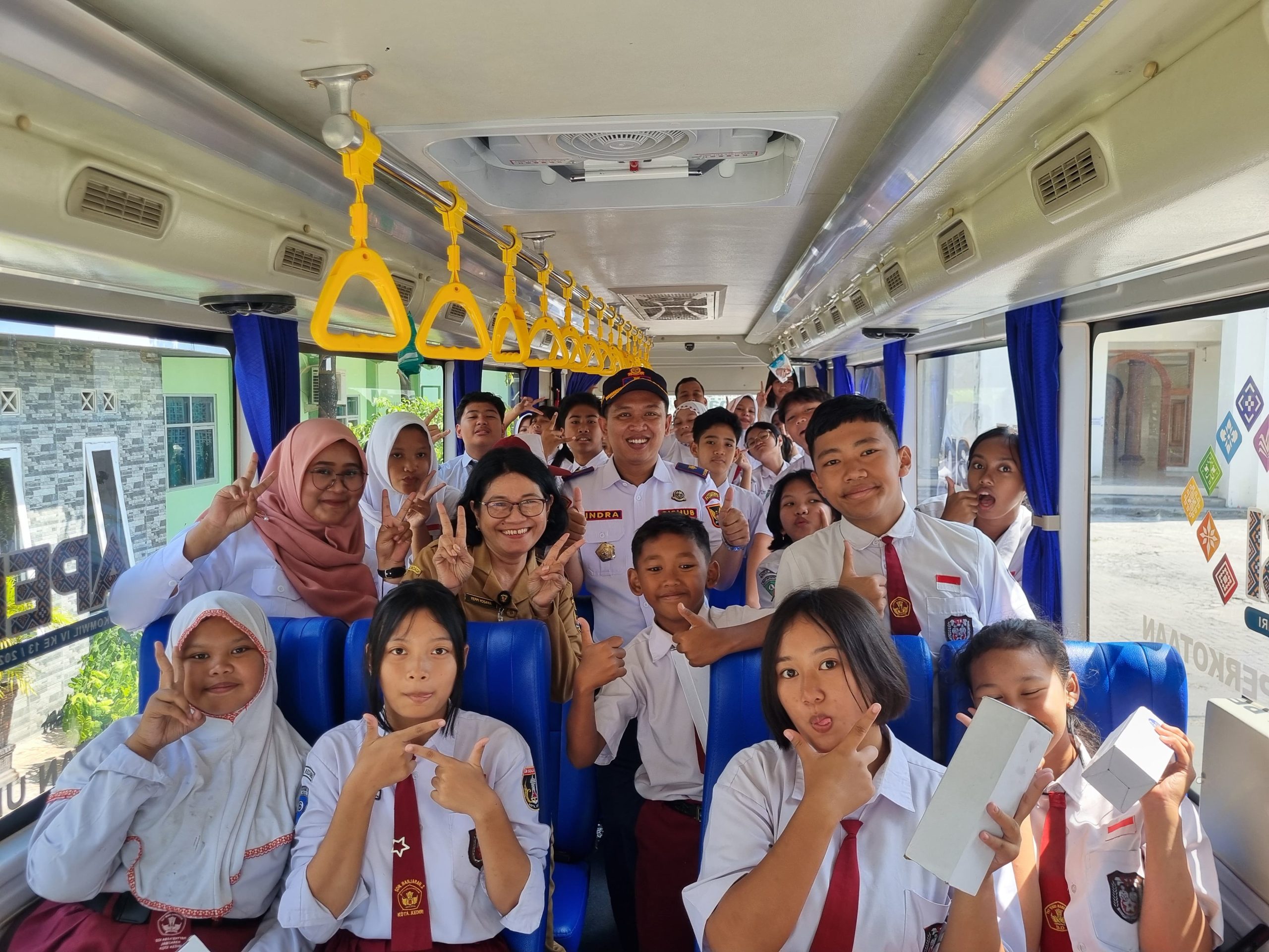 Bus Sekolah 3